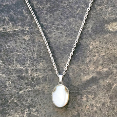 Necklace with Emergency Cutting Tool (Small Knife)