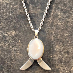 Necklace with Emergency Cutting Tool (Small Knife)