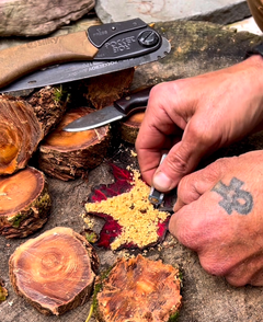 Hot Shot Micro Tool: Keychain Ferro Rod Firestarter