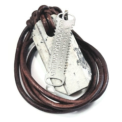 This tiny saw is a perfect small saw for edc and more. 