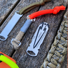 frog gig and fish gig micro tool with arrow and frog gigs