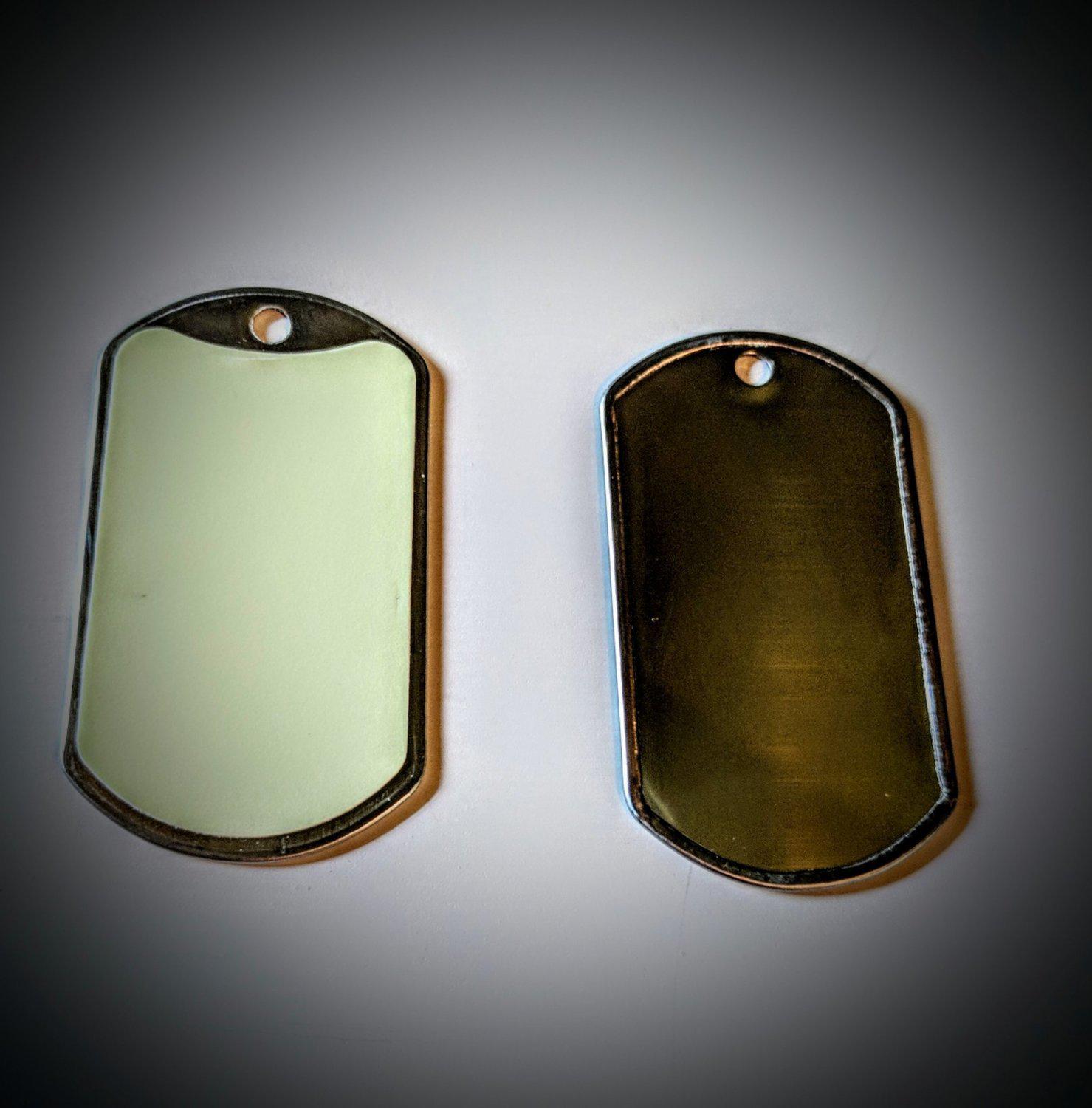 Wear an Emergency Signal around your Neck: Reflective and Glow in the Dark Dog Tag
